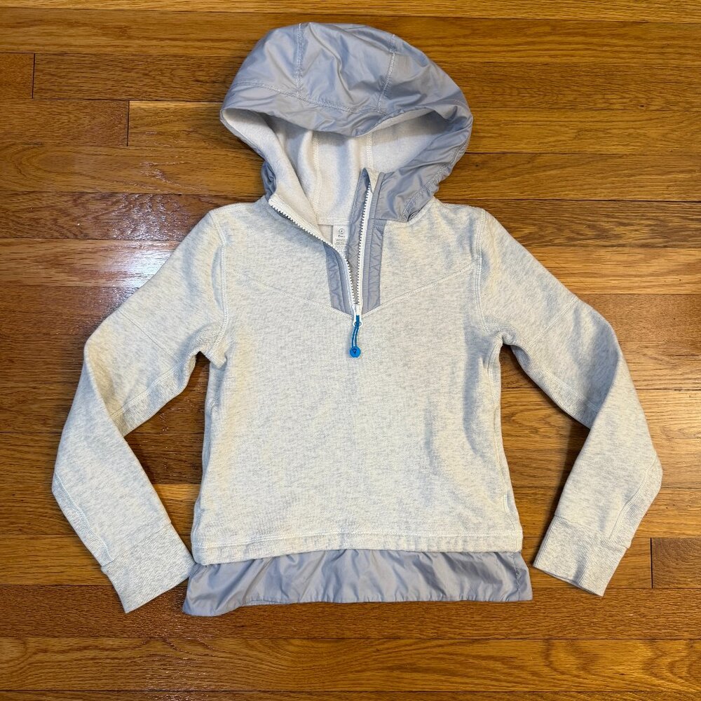 Ivivva (Kids Lululemon) 1/4 Zip Pullover Hoodie in Gray - Girls Size 8
